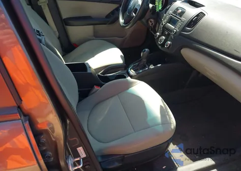 2012 Kia Forte Ex z USA, uszkodzony, nr VIN KNAFU4A29C5550582